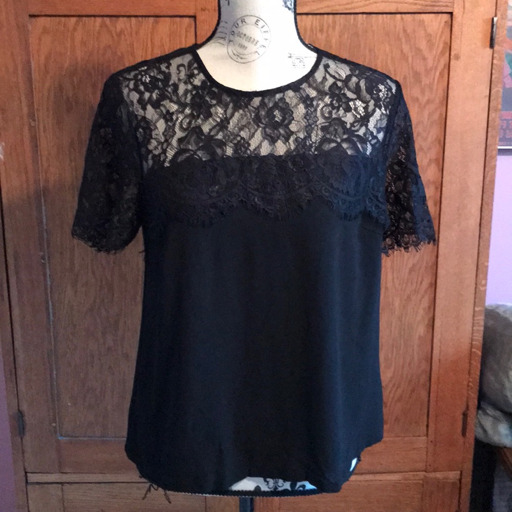Lacy short sleeve blouse